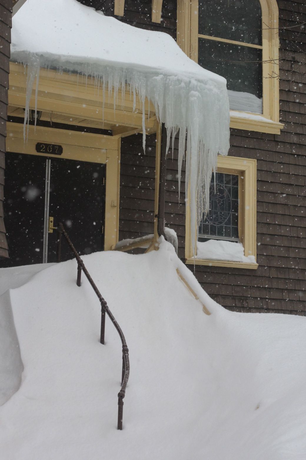 boston jamaica plain winter february 17 2015 icicles church 2