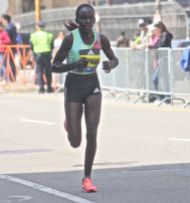 boston marathon april 18 2016 elite runner